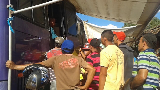 O expresso cidadão faz mutirão em Cristalândia para emissão de documentos.  - Imagem 5