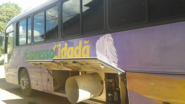 O expresso cidadão faz mutirão em Cristalândia para emissão de documentos.  - Imagem 4