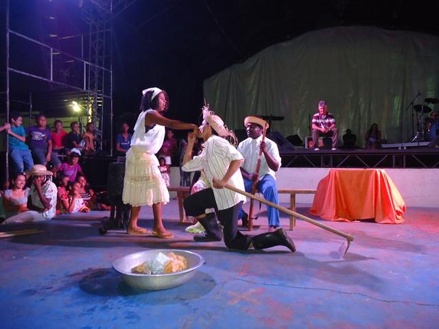 Quarta Romântica Finalizou o 4° dia da XXXI Semana Cultural da Juventude Ipiranguense - Imagem 9