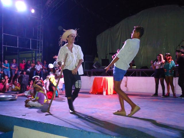 Quarta Romântica Finalizou o 4° dia da XXXI Semana Cultural da Juventude Ipiranguense - Imagem 109