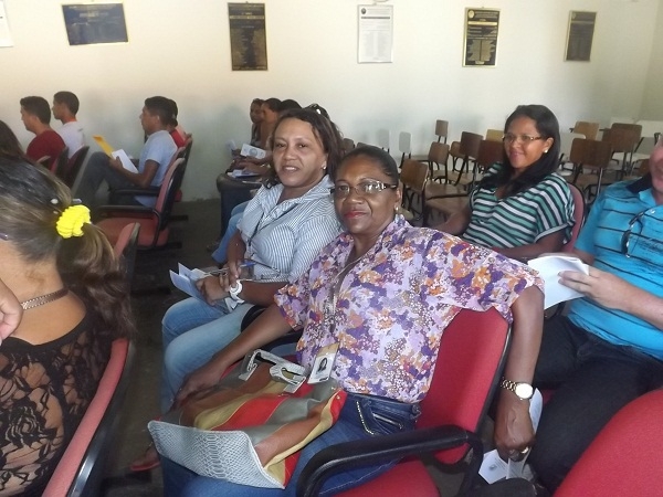 Promotora de Justiça promove reunião com diretores de Porto e Campo Largo - Imagem 4