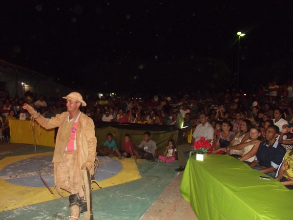 População Prestigia Abertura da 40ª Festa do Vaqueiro de Santa Rosa