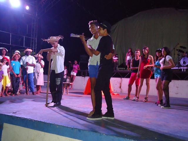 Quarta Romântica Finalizou o 4° dia da XXXI Semana Cultural da Juventude Ipiranguense - Imagem 96