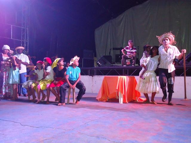 Quarta Romântica Finalizou o 4° dia da XXXI Semana Cultural da Juventude Ipiranguense - Imagem 6