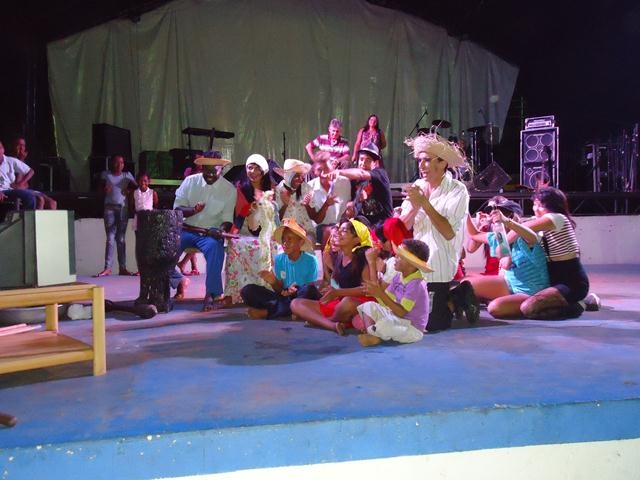 Quarta Romântica Finalizou o 4° dia da XXXI Semana Cultural da Juventude Ipiranguense - Imagem 93