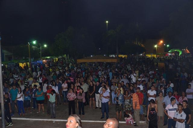 Quarta Romântica Finalizou o 4° dia da XXXI Semana Cultural da Juventude Ipiranguense - Imagem 128