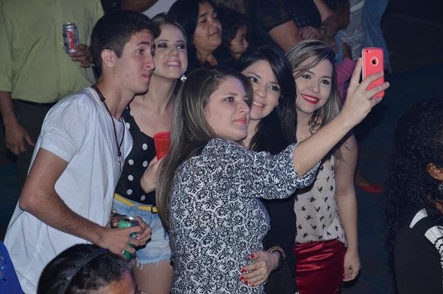 Quarta Romântica Finalizou o 4° dia da XXXI Semana Cultural da Juventude Ipiranguense - Imagem 123