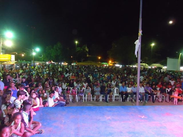 Na 3° Noite XXXI da Juventude Apresentações Artísticas Encantam o Público - Imagem 4