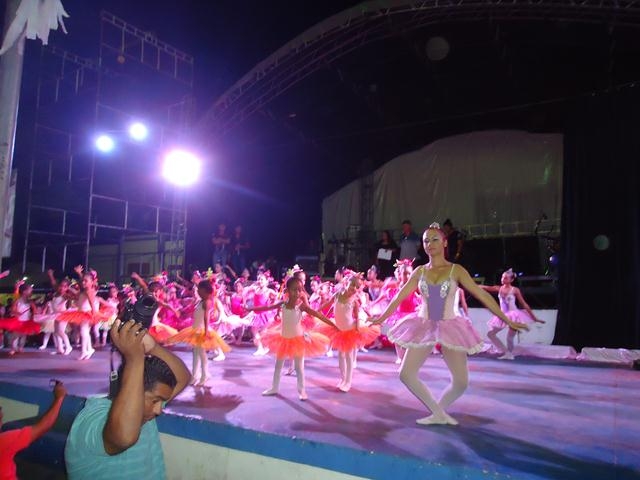 Na 3° Noite XXXI da Juventude Apresentações Artísticas Encantam o Público - Imagem 17