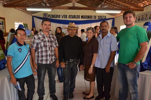 Câmara Municipal de Ipiranga Realiza Exposição de Pintura em Telas - Imagem 106