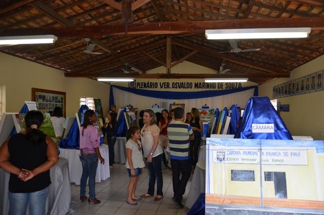Câmara Municipal de Ipiranga Realiza Exposição de Pintura em Telas - Imagem 71