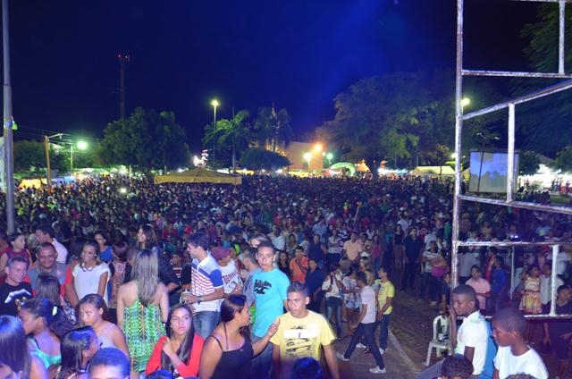 Banda Forró Sacode Colocou todo mundo Pra Dançar - Imagem 35