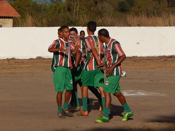 Fluminense sai na frente e garante 3 pontos na competição - Imagem 7