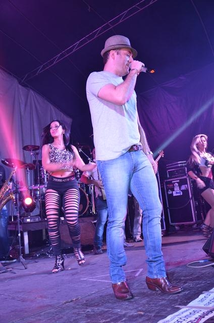 Banda Forró Sacode Colocou todo mundo Pra Dançar - Imagem 95