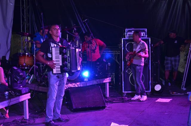 Banda Forró Sacode Colocou todo mundo Pra Dançar - Imagem 47