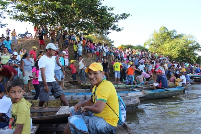 Procissão de São Pedro reuniu milhares de fies nas margens do rio Parnaiba - Imagem 45