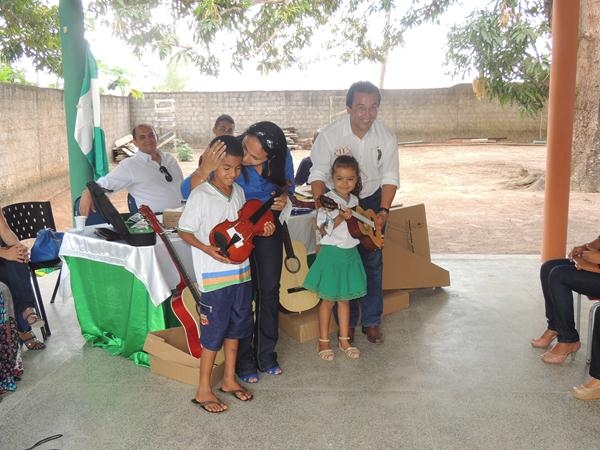 Festividades dos 60 anos é marcada por grandes inaugurações em Água Branca  - Imagem 8