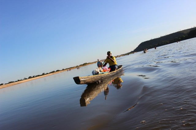 Procissão de São Pedro reuniu milhares de fies nas margens do rio Parnaiba - Imagem 37