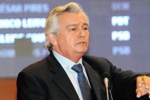 Arnaldo Melo anuncia sua candidatura a vice-governador