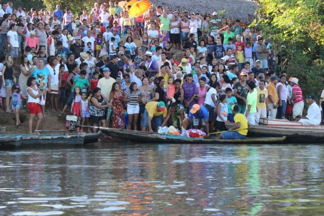 Procissão de São Pedro reuniu milhares de fies nas margens do rio Parnaiba - Imagem 44
