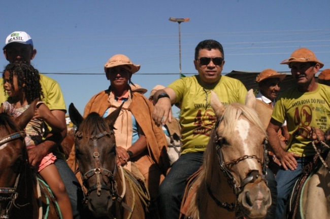 Cavalgada dos Vaqueiros marca último dia da Vaquejada de Santa Rosa do Piauí - Imagem 6
