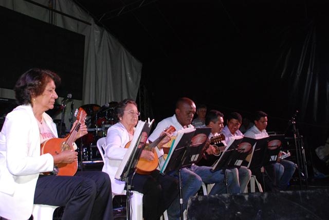 Grupo Novos Bandolins de Oeiras Participaram da XXXI Semana da Juventude - Imagem 2