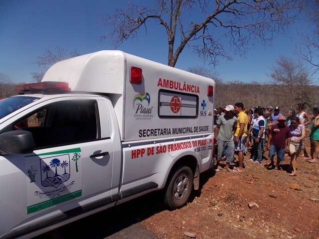 Motorista sai da pista bate em árvore e morre na PI-119  - Imagem 9