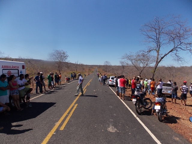 Motorista sai da pista bate em árvore e morre na PI-119  - Imagem 31