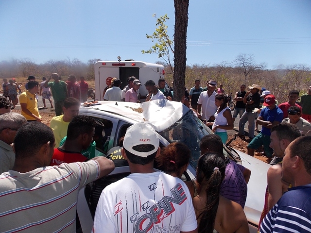 Motorista sai da pista bate em árvore e morre na PI-119  - Imagem 6