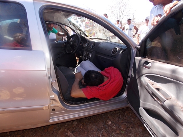 Motorista sai da pista bate em árvore e morre na PI-119  - Imagem 21