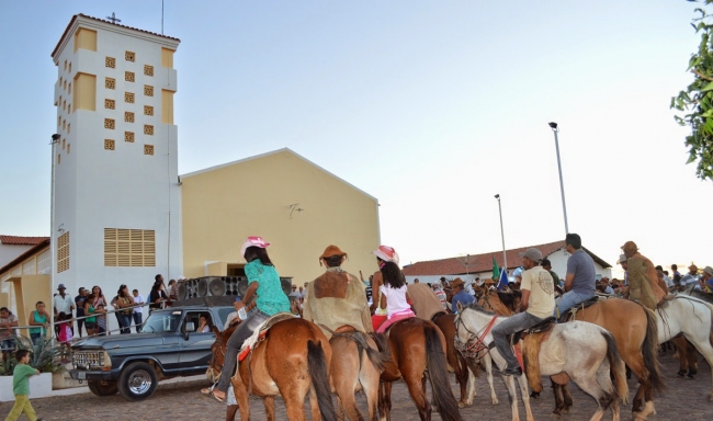 Prefeitura realiza 32ª Festa dos Vaqueiros e distribui prêmios aos participantes - Imagem 7