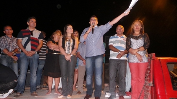 Prefeito Venicio do Ó inaugura calçamento no Curral de Pedras - Imagem 3