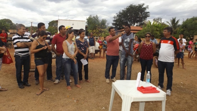 Prefeito Zé Henrique Inaugura dois abastecimento d’água e  quadra de areia poliesportiva no povoado Pereiros  - Imagem 10