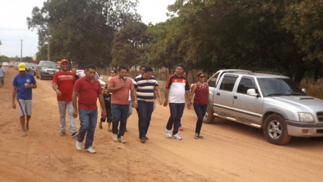 Prefeito Zé Henrique Inaugura dois abastecimento d’água e  quadra de areia poliesportiva no povoado Pereiros  - Imagem 21