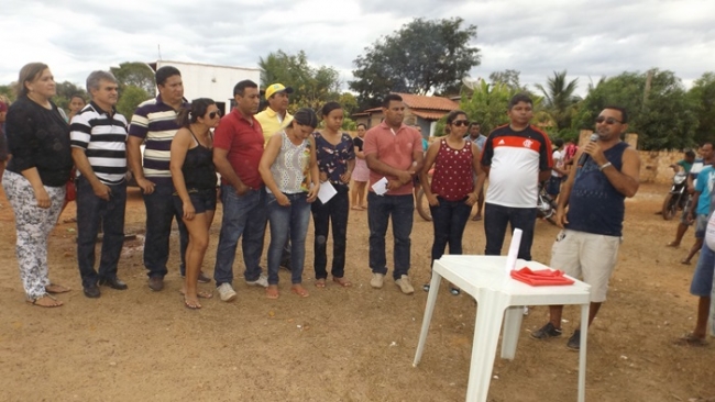 Prefeito Zé Henrique Inaugura dois abastecimento d’água e  quadra de areia poliesportiva no povoado Pereiros  - Imagem 14