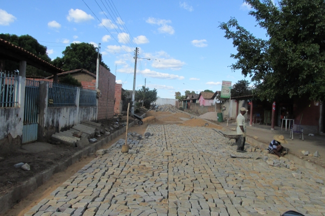 Meio Fio e Calçada para Passeio estão sendo construida em Agricolândia - Imagem 9