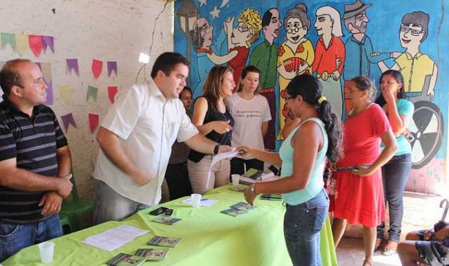 Secretaria de Assistência Social faz entrega benefícios do Programa Bolsa Família em São João do Arraial - Imagem 9