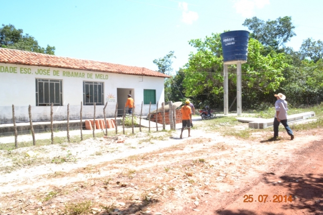 Prefeitura de Boa Hora constrói sistema de água na localidade Passa Tempo - Imagem 3