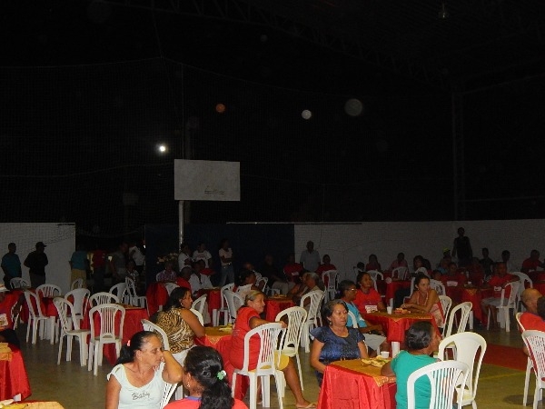 Assistência Social realiza festa para os Idosos - Imagem 2