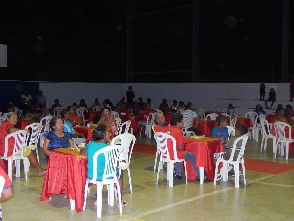 Assistência Social realiza festa para os Idosos - Imagem 3
