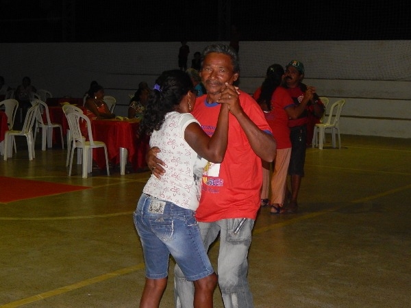 Assistência Social realiza festa para os Idosos - Imagem 1
