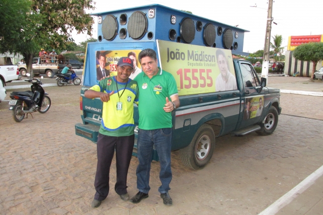 Prefeito: LAN de Passagem Franca encerra os Festejos com três Bandas em Praça pública - Imagem 7