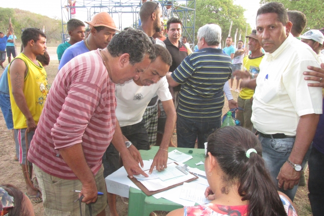 Prefeito: LAN de Passagem Franca encerra os Festejos com três Bandas em Praça pública - Imagem 10