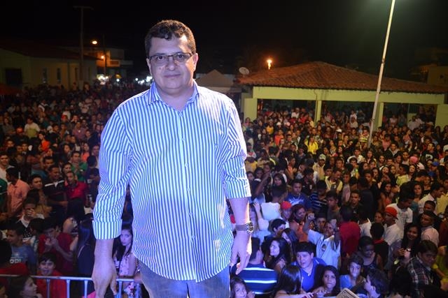 2ª noite do aniversario de Pimenteiras teve Forro dos Plays e Filé - Imagem 81