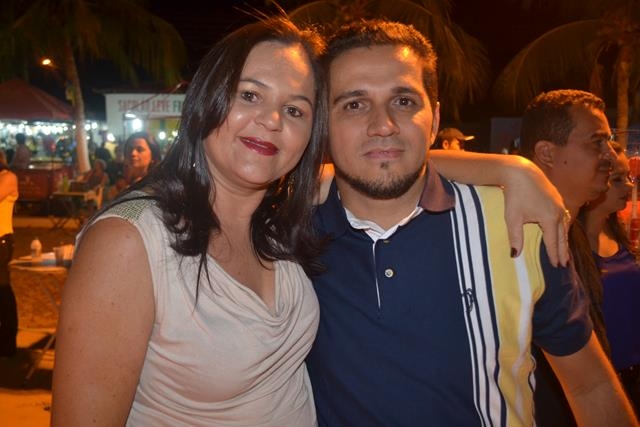 2ª noite do aniversario de Pimenteiras teve Forro dos Plays e Filé - Imagem 34