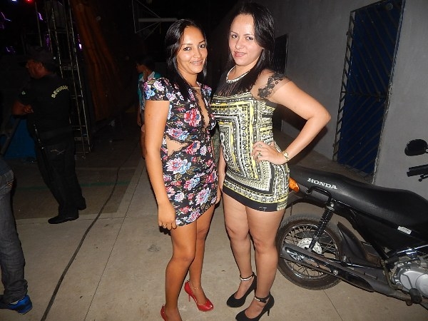 Uma multidão comparece ao show da Banda Amor Real e Forró na Cuia - Imagem 3