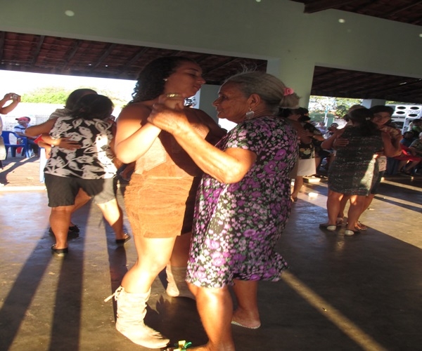 XXIV Semana Cultural: Festa dos Idosos - Imagem 39