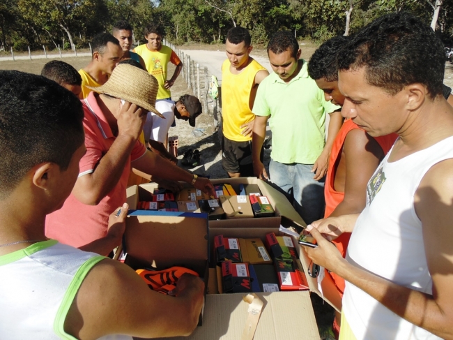 Prefeito Zé Resende entrega material esportivo a Seleção de Boa Hora que enfrentará hoje a seleção de Sigefredo Pacheco - Imagem 13