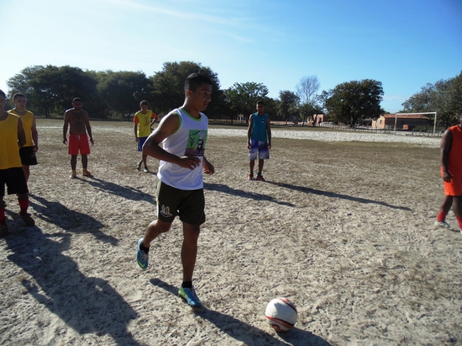 Prefeito Zé Resende entrega material esportivo a Seleção de Boa Hora que enfrentará hoje a seleção de Sigefredo Pacheco - Imagem 17