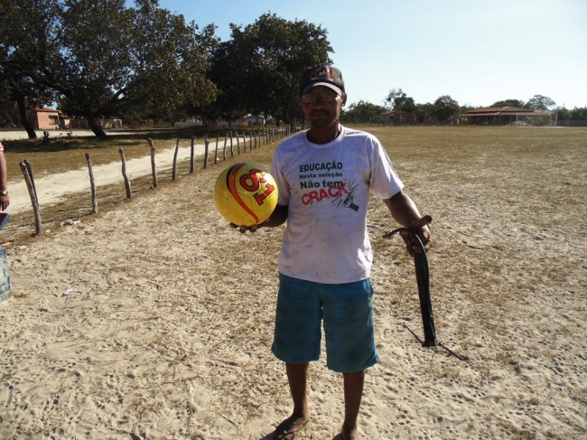 Prefeito Zé Resende entrega material esportivo a Seleção de Boa Hora que enfrentará hoje a seleção de Sigefredo Pacheco - Imagem 3